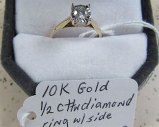 10K Gold & Diamond Ring