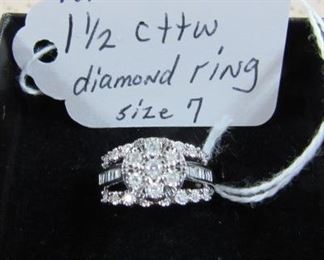 10K White Gold & Diamond Ring