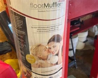 Floor muffle