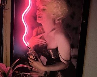 Marilyn Monroe Florescent Light Wall Hanging