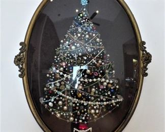Christmas tree made from vintage jewelry pieces
