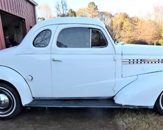 1938 Chevrolet "Master Deluxe" Coupe.  Has new Chevrolet 350 8 cyl. engine.  See next 12 pictures, Will be accepting closed bids starting at $12,000 through Saturday. Dec. 18  @ 3:00 pm.  