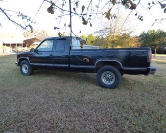 1996 Chevrolet Silverado 2500 Pickup.  Hood "as is".  Includes diamond plate toolbox .  128,933 miles.  Accepting Bids starting at $3500. through Saturday, Dec. 18 @ 3pm  See next 6 pictures 