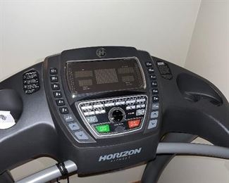 Horizon 5.3T treadmill