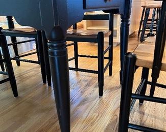 Nichols and Stone kitchen table with 4 side chairs and 2 captains chairs 38" x 60"