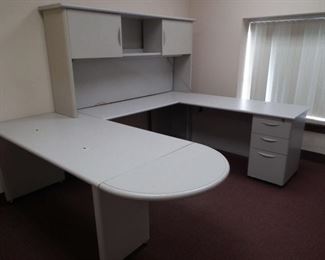 001 THREE SIDE DESK UNIT SHELVING LIGHTING