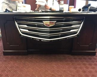 006 CUSTOM EXECUTIVE OFFICE DESK WITH GM GRILL