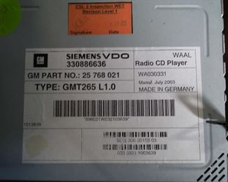 GM RADIO AND CD PLAYER