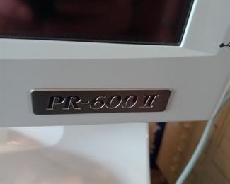PR 600 II Embroidery Machine