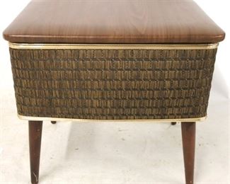 2765 - Mid-century lift top sewing box 18 x 20 x 15