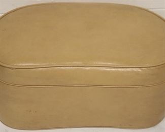 7001 - Vintage ottoman 11 x 25 x 15