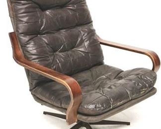 7007 - Danish MCM Canior Desin lounge swivel chair 34 x 27 x 32