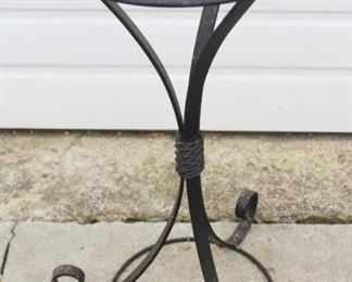44 - Metal Stand 24 x 12