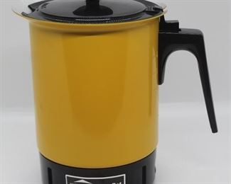 288 - Vintage West Bend Hot Pot - Heat & Server 8" tall