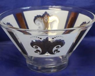 290 - Mid-Century Chip Bowl 10.5 round, 5.75 high