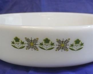 314 - Anchor Hocking Fire King "Meadow Green" Dish 1 1/2 quart
