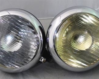 353 - Pair Vintage "Bullet" Style Headlights (2pc)