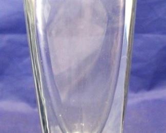 402x - Swedish signed art glass vase - Stromberg 8 1/2 tall