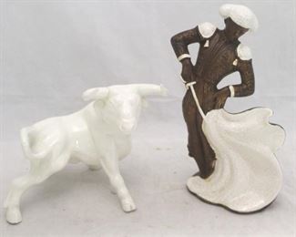 450 - Art pottery bull & Matador