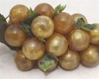470 - Vintage grapes 10" long