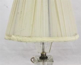 481 - Lamp 16" tall