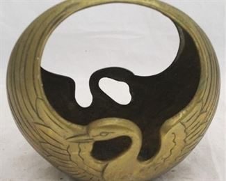 521 - Brass swan basket 9 1/2 x 10