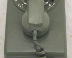 525 - Avocado color Bell System rotary phone 5 x 9 1/2