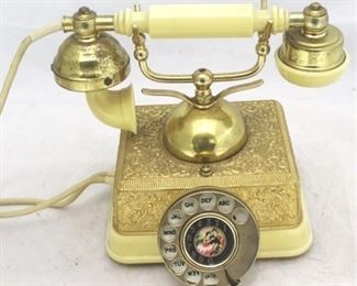 527 - Vintage rotary French telephone 10 x 10