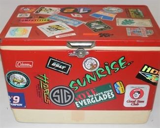 660 - Vintage metal Coleman cooler 16 x 22 1/2 x 13 1/2