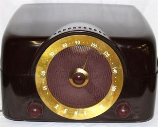 699 - RARE 1951 Zenith Cobra Matic radio/record player