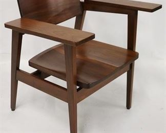 712 - Rare wide floating seat Gunlocke chair 30 x 29 x 24