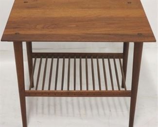 785 - 1960s Paul McCobb Winchendon side table 19 x 24 x 18