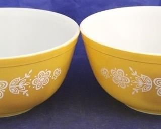 1000 - Pair Pyrex Butterfly Gold bowls 4 1/4 x 8 3/4