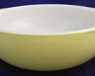 1007 - Pyrex yellow bowl 3 x 10
