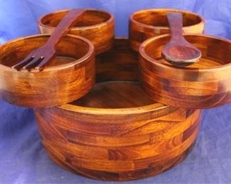 1032 - Vintage wooden salad set with utensils