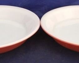 1057 - 2 Pyrex pink pie plates 9 1/2" round