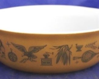 1056 - Pyrex Early American oval bowl 3 x 10 1/2
