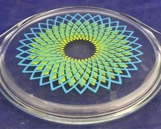 1067 - Pyrex Spirograph lid 9 x 11