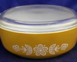 1073 - Pyrex Golden Butterfly covered dish 3 x 8