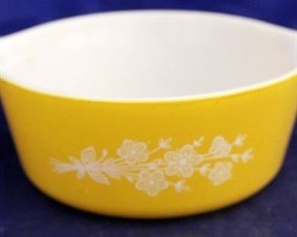 1094 - Pyrex Butterfly Gold 2 bowl 2 3/4 x 7 3/4