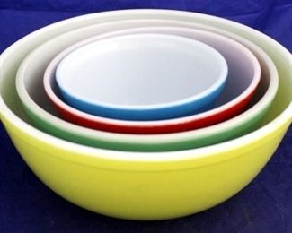 1097 - Pyrex multi color 4 piece mixing bowl set 10 1/2, 8 1/2, 7, 5 1/2