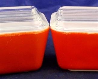 1098 - 2 Pyrex red refrigerator dishes 3 3/4 x 4 1/2