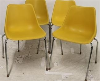 2509 - Set of 4 Vintage Plastic Chairs 30" h x 21" w x 20" d