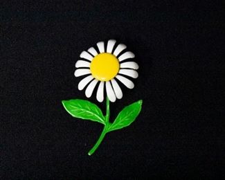 Vintage Enameled Daisy Brooch / Pin