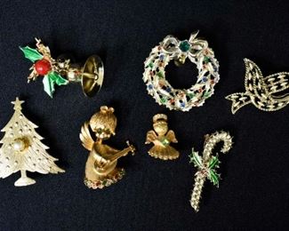7 Holiday Brooches