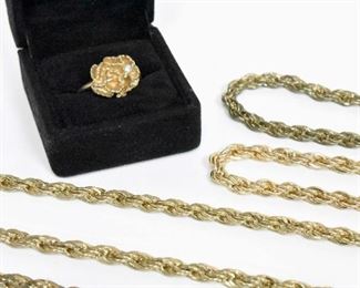 Goldtone Choker / Necklaces / Ring