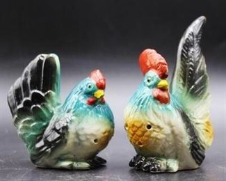 Pair of Retro Hen and Rooster Salt Pepper Shakers