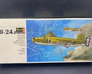 Vintage Revell B24 J Liberator Scale Model Fighter Plane Kit