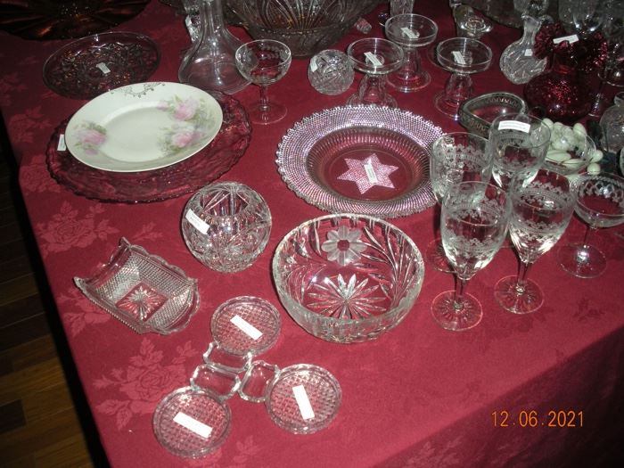 HENDERSONVILLE ESTATE, MOVING, TOOL SALE starts on 12/17/2021