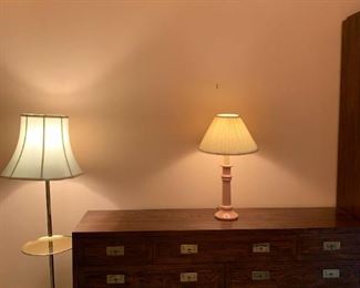 Henredon Dresser With Lamps